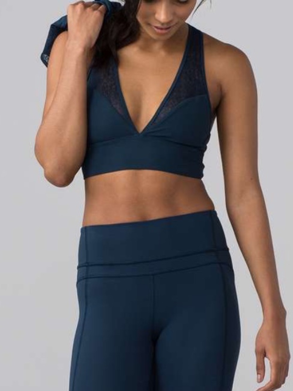 Lululemon Twist and Train Bra